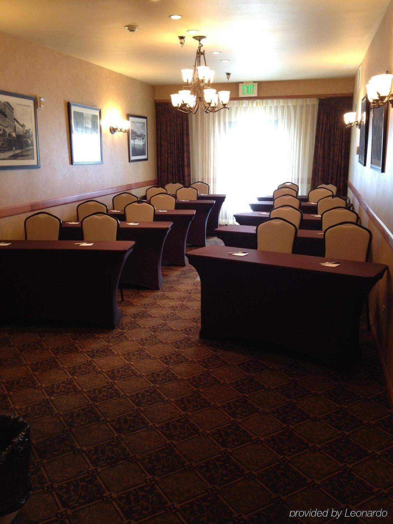 Holiday Inn Express Hotel & Suites Kalispell By Ihg Экстерьер фото